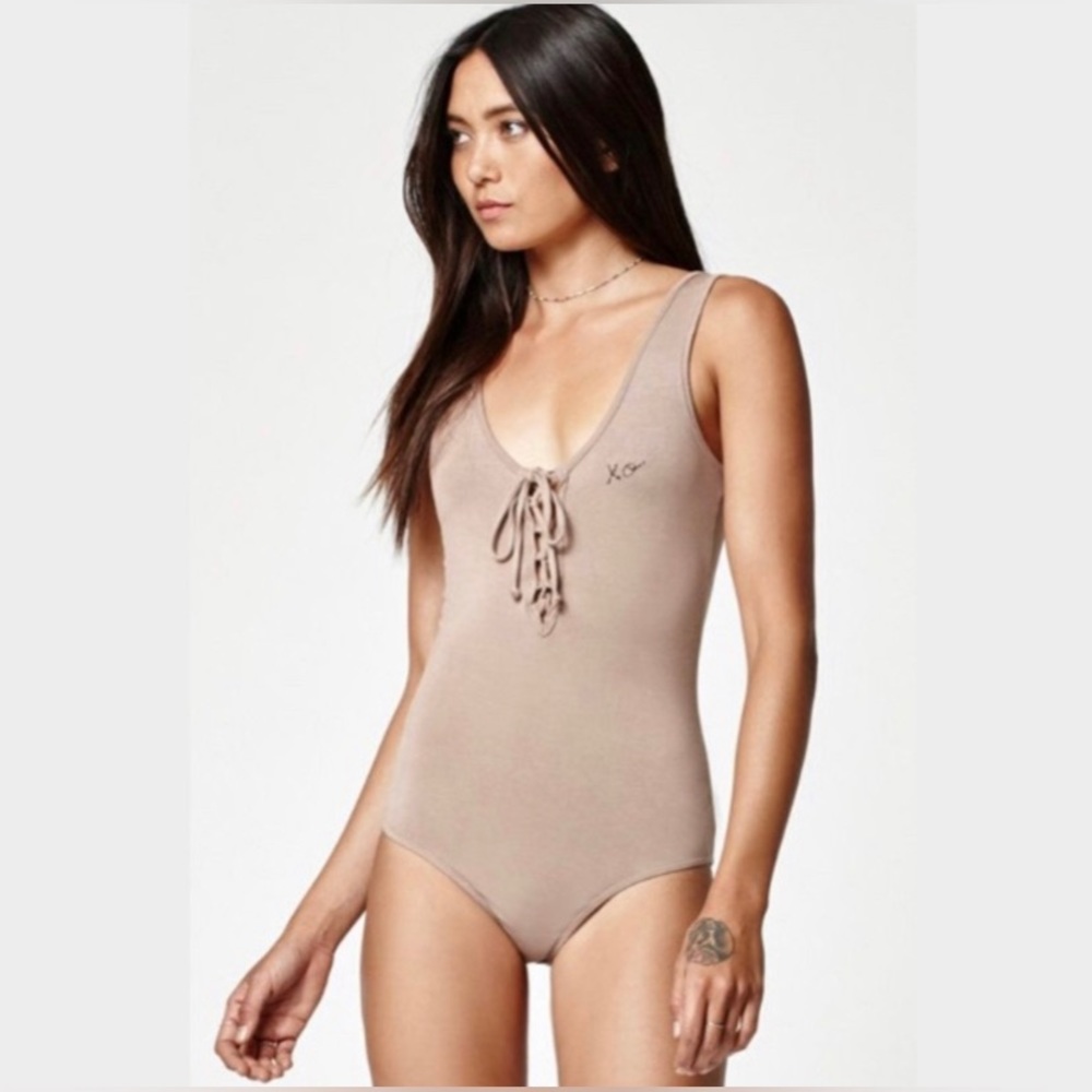 ❤️L.A. Hearts Tan Bodysuit NWOT